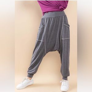 04 Midrise Hachi Harem Pants with Pockets
